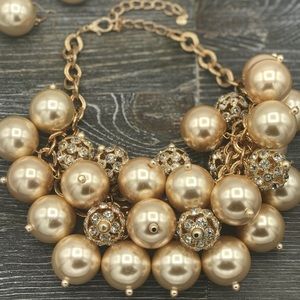 Gorgeous Pearl and Crystal Statement Necklace